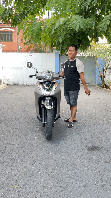 Honda SH Mode 2022 Xám 13000 km. Mua bán Xe máy tại Quận Tân Phú Tp Hồ Chí Minh được đăng bởi Mr Bảy hình 1