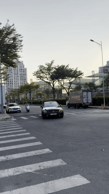 Mercedes C300 AMG 2019 Đen 45.000 Miles. Mua bán Ô tô tại Quận 7 Tp Hồ Chí Minh được đăng bởi Tống Phước minh hình 1