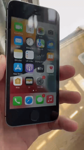 Apple iPhone 5SE 32GB Xám. Mua bán Điện thoại tại Quận Bình Tân Tp Hồ Chí Minh được đăng bởi Nvthienduc hình 1