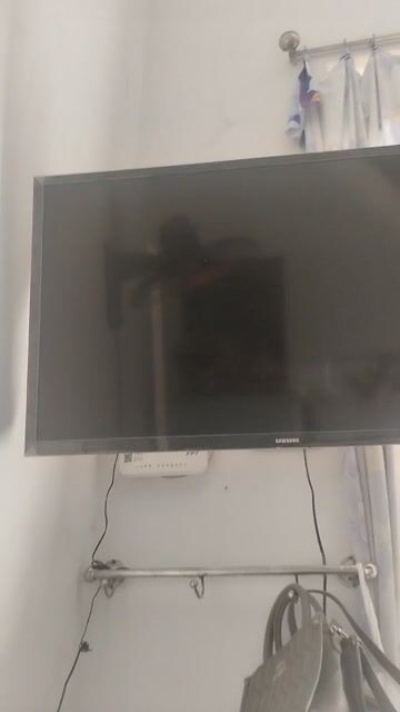 Tivi Samsung 32 inch Đen. Mua bán Tivi, Âm thanh tại Quận Hải Châu Đà Nẵng được đăng bởi Công toàn Nguyễn hình 1