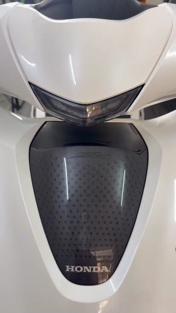 Honda SH350i 2025 Trắng 1500 km. Mua bán Xe máy tại Quận 6 Tp Hồ Chí Minh được đăng bởi Lê Thiện hình 1