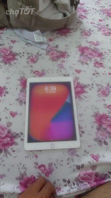 ipad Air 2 hư màn hình . Mua bán Máy tính bảng tại Quận Tân Bình Tp Hồ Chí Minh được đăng bởi The Nguyen hình 1
