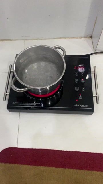 Bếp hồng ngoại Junger Đen ko kén nồi. Mua bán Bếp, lò, đồ điện nhà bếp tại Quận 11 Tp Hồ Chí Minh được đăng bởi NGỌC TRÂM hình 1