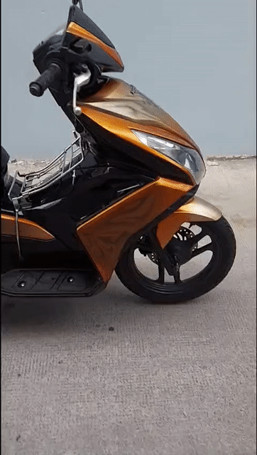 Honda Airblade 2014 Vàng đồng. Mua bán Xe máy tại Quận 7 Tp Hồ Chí Minh được đăng bởi Gia Bảo  hình 1