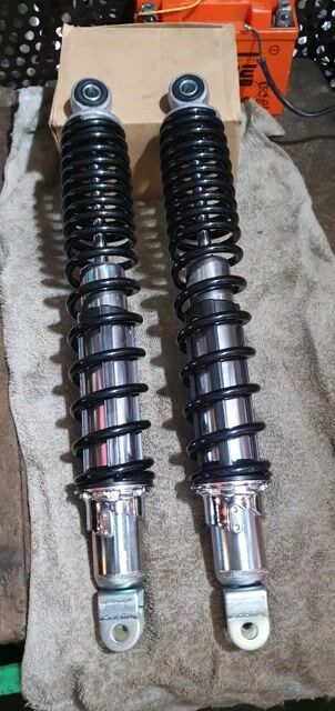 Phuộc sau Honda SH 160 2024 Đen Bạc. Mua bán Phụ tùng xe tại Quận 10 Tp Hồ Chí Minh được đăng bởi Truong thạch tuấn hình 1