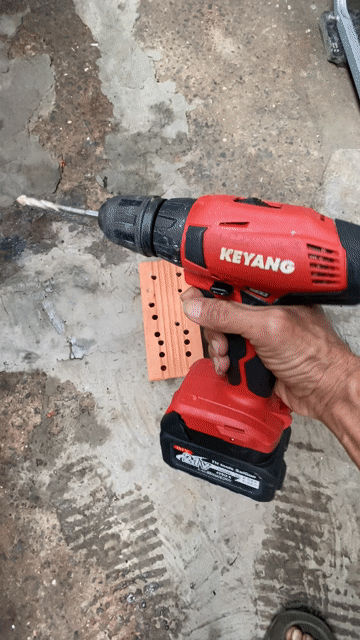Máy khoan pin Keyang 18V 10 ly Hàn Quốc Đỏ. Mua bán Đồ chuyên dụng, Giống nuôi trồng tại Huyện Hóc Môn Tp Hồ Chí Minh được đăng bởi Quyền hình 1