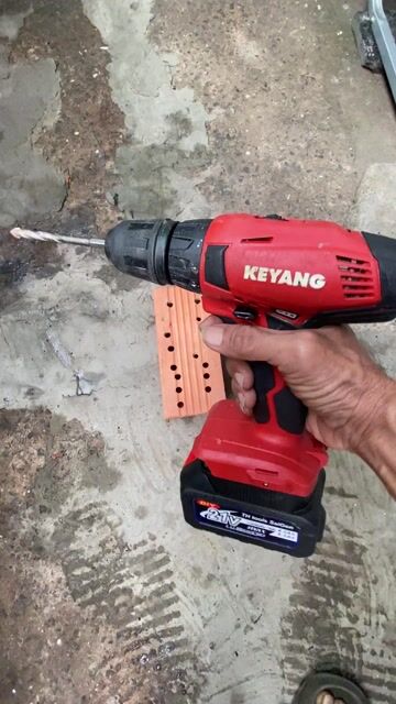 Máy khoan pin Keyang 18V 10 ly Hàn Quốc Đỏ. Mua bán Đồ chuyên dụng, Giống nuôi trồng tại Huyện Hóc Môn Tp Hồ Chí Minh được đăng bởi Quyền hình 1