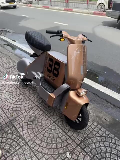 Xe máy điện màu Vàng đồng Đã sử dụng. Mua bán Xe điện tại Quận 4 Tp Hồ Chí Minh được đăng bởi ty nhoc 38 hình 1