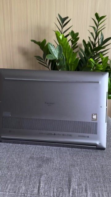 Dell Precision 5560 i7-11850H 15.6 inch 16GB/512GB. Mua bán Laptop tại Quận Gò Vấp Tp Hồ Chí Minh được đăng bởi Hiếu Laptop hình 1
