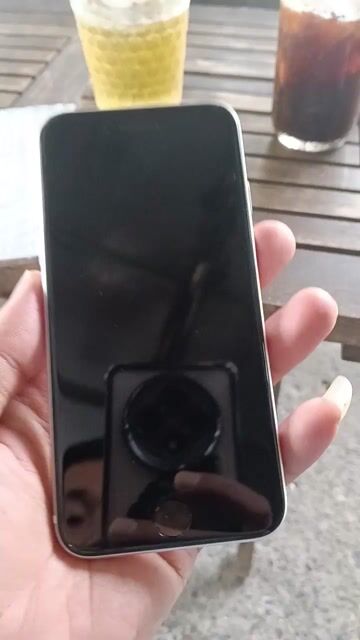 Apple iPhone SE 2020 64GB Trắng Zin Đẹp Keng. Mua bán Điện thoại tại Huyện Hóc Môn Tp Hồ Chí Minh được đăng bởi ngoc nguyen hình 2