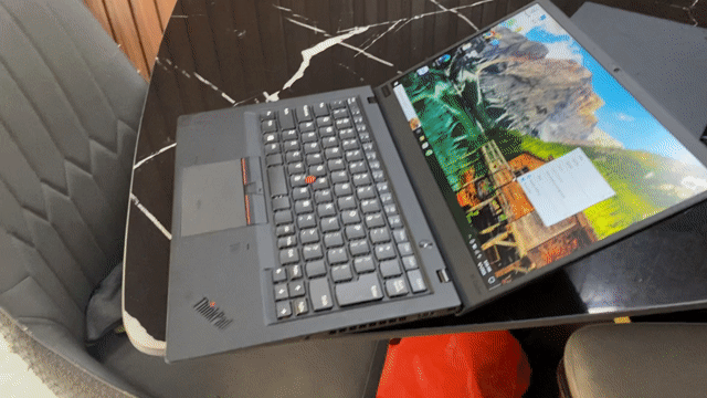 Lenovo Carbon i5 8250 8GB/256GB mats like new. Mua bán Laptop tại Quận Nam Từ Liêm Hà Nội được đăng bởi laptop family Rẻ Bền Đẹp  hình 1