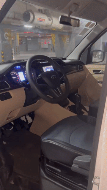 Thaco TF420 Trắng 2025 Như mới ODO chỉ 300km. Mua bán Ô tô tại Quận 8 Tp Hồ Chí Minh được đăng bởi Dũng Dặt Dẹo hình 1