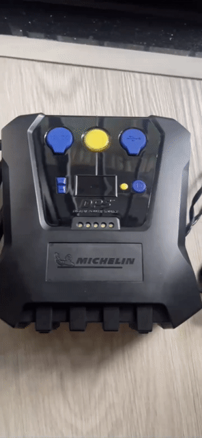 Bơm lốp ô tô Michelin 12266. Mua bán Phụ tùng xe tại Thành phố Thủ Đức Tp Hồ Chí Minh được đăng bởi Thiện hình 1