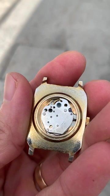 Đồng hồ Nam mặt Tank Q&Q máy Nhật