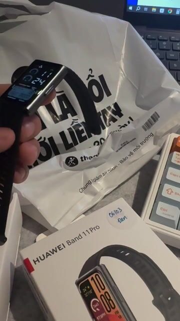 Huawei Band 11 Pro Đen. Mua bán Thiết bị đeo thông minh tại Quận Nam Từ Liêm Hà Nội được đăng bởi Mai Ly hình 1