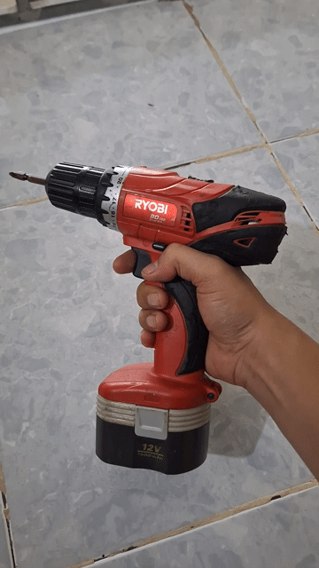 Máy khoan pin RYOBI Nhật. Mua bán Đồ chuyên dụng, Giống nuôi trồng tại Thành phố Thủ Đức Tp Hồ Chí Minh được đăng bởi HỒNG ANH CENTER hình 1