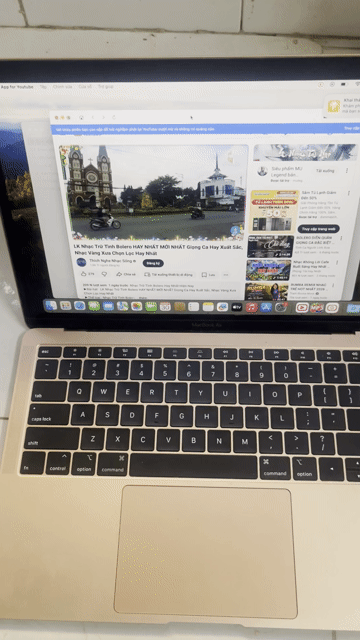 Apple MacBook Air 2019 Vàng hồng 8GB. Mua bán Laptop tại Huyện Xuyên Mộc Bà Rịa - Vũng Tàu được đăng bởi Thịnh  hình 1
