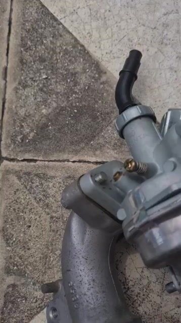 BÌNH XĂNG CON CENTA và CO XĂNG GB5 đúng của 70. Mua bán Phụ tùng xe tại Quận Tân Bình Tp Hồ Chí Minh được đăng bởi Nguyễn Mạnh Dũng hình 1