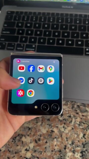 Samsung Z Flip 5 512GB Bạc Đã sử dụng. Mua bán Điện thoại tại Thành phố Quảng Ngãi Quảng Ngãi được đăng bởi Thanh Tùng Nguyễn hình 1