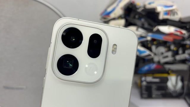 Oppo Find X9 Pro 512GB Bạc. Mua bán Điện thoại tại Quận Ninh Kiều Cần Thơ được đăng bởi Lê Khang hình 1