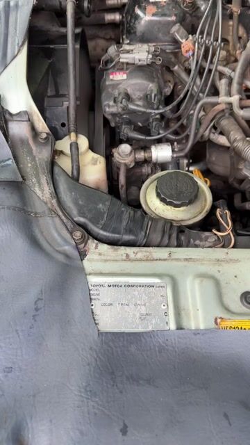 Toyota Hiace 2004 16 chỗ hết đời bán tận dụng. Mua bán Ô tô tại Quận Bình Thạnh Tp Hồ Chí Minh được đăng bởi Trọng hình 1
