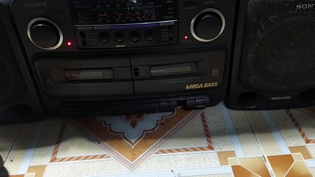 Sony catset 715S Thailan phễu nón lá. Mua bán Tivi, Âm thanh tại Quận 12 Tp Hồ Chí Minh được đăng bởi Cầu Tham Lương hình 1