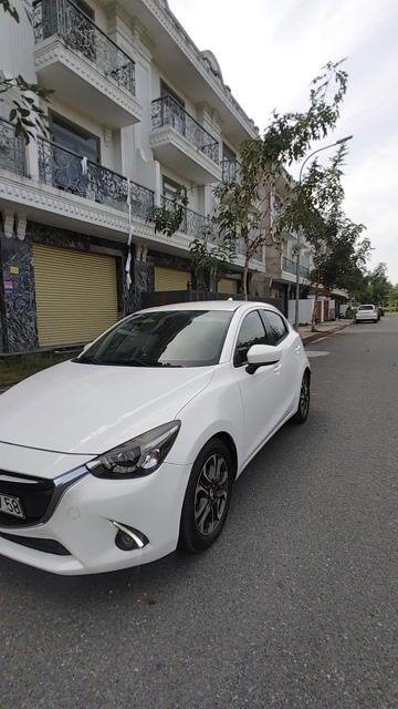 Mazda 2 Hatchback 2018 1.5L LUXURY Trắng. Mua bán Ô tô tại Thành phố Biên Hòa Đồng Nai được đăng bởi Quyen Tran hình 1