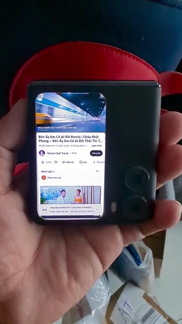 Oppo Find N2 Flip 256GB ngoại hình đẹp. Mua bán Điện thoại tại Quận 8 Tp Hồ Chí Minh được đăng bởi Gia Huy hình 1