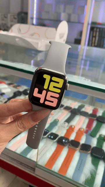 Apple Watch Series 4 .44lteThép Trắng sai dc esim. Mua bán Thiết bị đeo thông minh tại Quận Phú Nhuận Tp Hồ Chí Minh được đăng bởi pé phuong hình 1