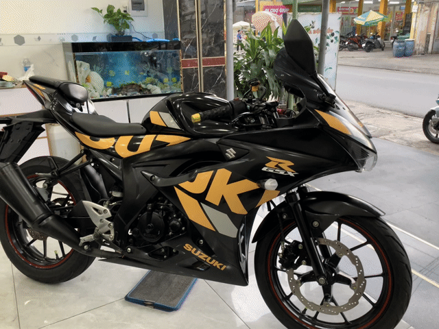 Suzuki GSX R màu Đen. Mua bán Xe máy tại Thành phố Thủ Đức Tp Hồ Chí Minh được đăng bởi Thảo hình 1