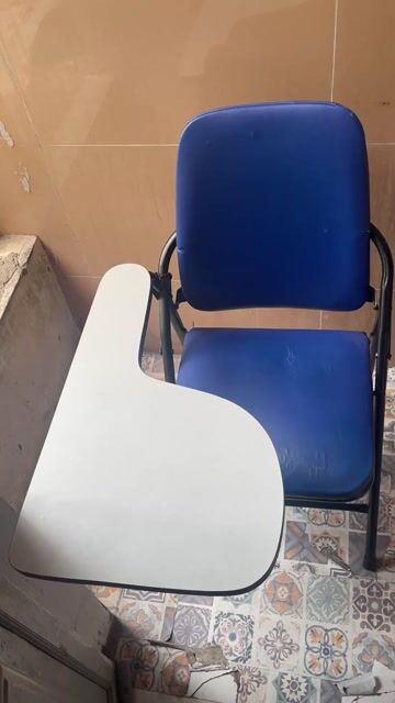 Ghế xếp sắt kèm bàn màu xanh dương. Mua bán Bàn ghế tại Quận Tân Phú Tp Hồ Chí Minh được đăng bởi Phước hình 1