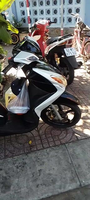 Yamaha Luvias 2010 Đen-Tím. Mua bán Xe máy tại Huyện Châu Thành Bến Tre được đăng bởi Anh Hào Nguyễn hình 1