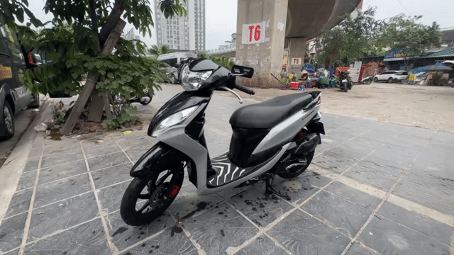 Honda Vision 2011 Xám Xi Măng. Mua bán Xe máy tại Quận Hai Bà Trưng Hà Nội được đăng bởi Phạm Đức Thắng hình 1
