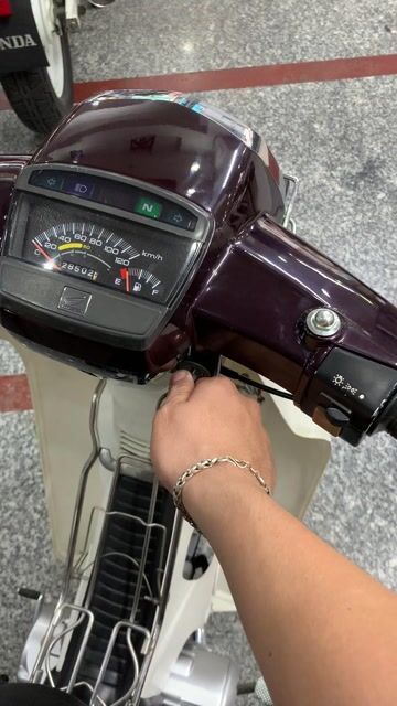 Dream 2008 nguyên zin đầu nồi sơn zin 100%. Mua bán Xe máy tại Quận Phú Nhuận Tp Hồ Chí Minh được đăng bởi Cungsport hình 1