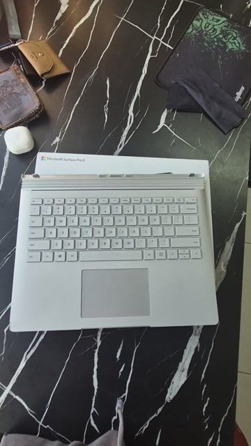 Bàn phím  Microsoft Surface Book 3 có VGA VÀ PIN. Mua bán Phụ kiện (Màn hình, Chuột...) tại Quận Bình Tân Tp Hồ Chí Minh được đăng bởi Hồ Viết Thành hình 1