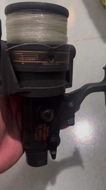 Máy câu cá Daiwa King Carbo SS-9000. Mua bán Đồ thể thao, Dã ngoại tại Thành phố Châu Đốc An Giang được đăng bởi Tao do cau bai 68 hình 1