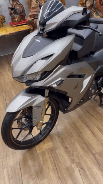 Honda Winner V3 2022 chính chủ bstp khoá smartkey. Mua bán Xe máy tại Quận 7 Tp Hồ Chí Minh được đăng bởi Xe Cũ Hiếu CT hình 1