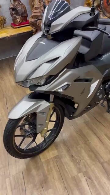 Honda Winner V3 2022 chính chủ bstp khoá smartkey. Mua bán Xe máy tại Quận 7 Tp Hồ Chí Minh được đăng bởi Xe Cũ Hiếu CT hình 1