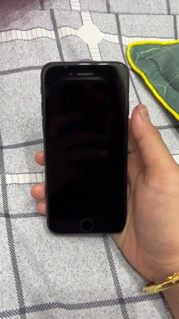 iPhone 7 Đen. Mua bán Điện thoại tại Thành phố Thủ Dầu Một Bình Dương được đăng bởi LUZY 249 hình 1