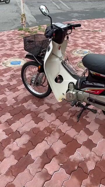 Honda Dream thái 2001,bstp,xe dọn mới đẹp keng. Mua bán Xe máy tại Quận 8 Tp Hồ Chí Minh được đăng bởi Bảo Anh hình 1