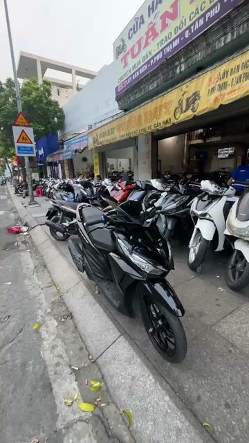 Honda Vario 125 2017 Đen. Mua bán Xe máy tại Quận Tân Phú Tp Hồ Chí Minh được đăng bởi Tuanduy hình 1