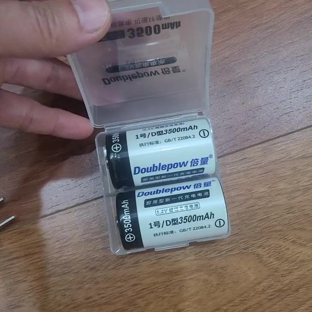 Pin sạc và đế sạc. Mua bán Linh kiện (RAM, Card...) tại Huyện Ân Thi Hưng Yên được đăng bởi Luong  hình 1