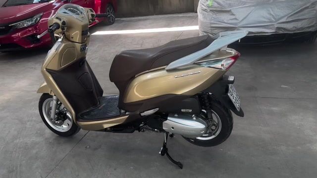 Honda Lead 125 Fi màu vàng đồng đời 2017 bstp. Mua bán Xe máy tại Quận Tân Phú Tp Hồ Chí Minh được đăng bởi Thịnh hình 1