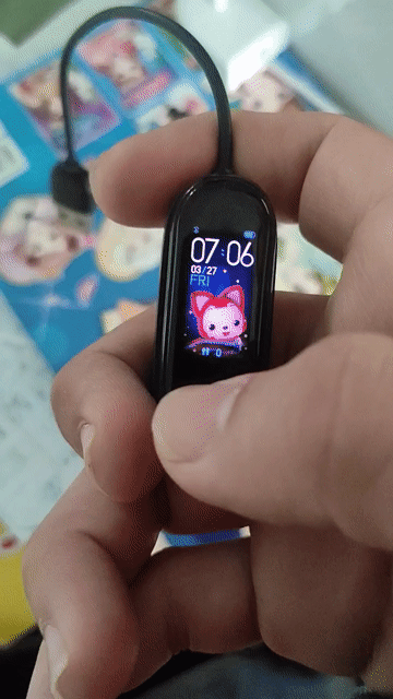 Xiaomi Mi Band 4 Đen Đã sử dụng. Mua bán Thiết bị đeo thông minh tại Huyện Bến Lức Long An được đăng bởi Phan Tấn hình 1