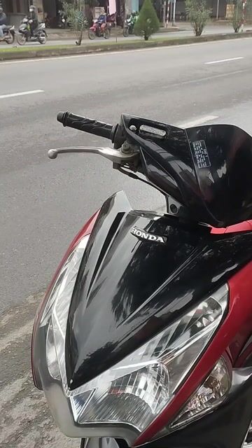 Honda Air Blade Đỏ đen. Mua bán Xe máy tại Quận Liên Chiểu Đà Nẵng được đăng bởi Luong Tin hình 1