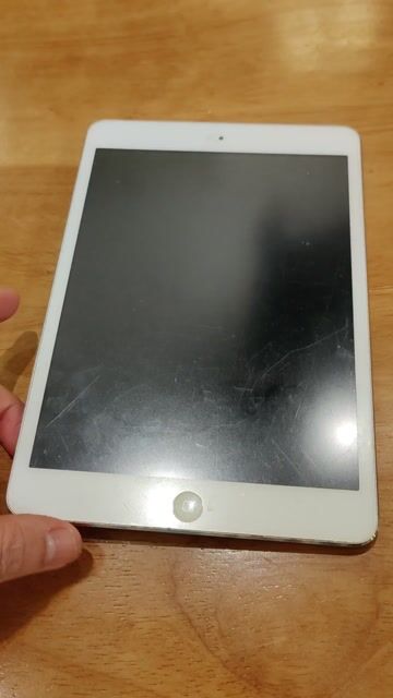 Apple iPad Mini 64GB Bạc. Mua bán Máy tính bảng tại Quận 3 Tp Hồ Chí Minh được đăng bởi Điền hình 1