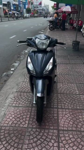 Honda Vision 2018 màu Xám. Mua bán Xe máy tại Quận Phú Nhuận Tp Hồ Chí Minh được đăng bởi Dũng hình 1