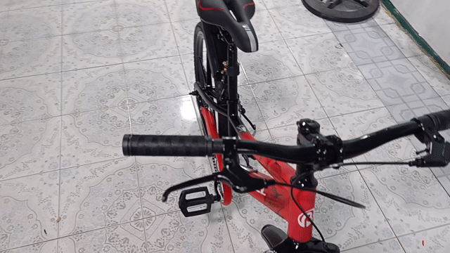 Xe đạp 22 inch thắng đĩa Đỏ Đen. Mua bán Xe đạp tại Thành phố Biên Hòa Đồng Nai được đăng bởi Minh Anh hình 1