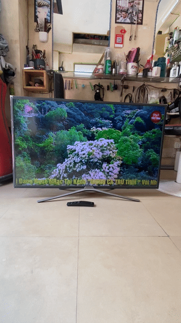 thanh lý tivi Samsung 43 inh 4k zin đẹp mỏng 1cm. Mua bán Tivi, Âm thanh tại Quận Thanh Xuân Hà Nội được đăng bởi Văn sỹ cắt tóc hình 1