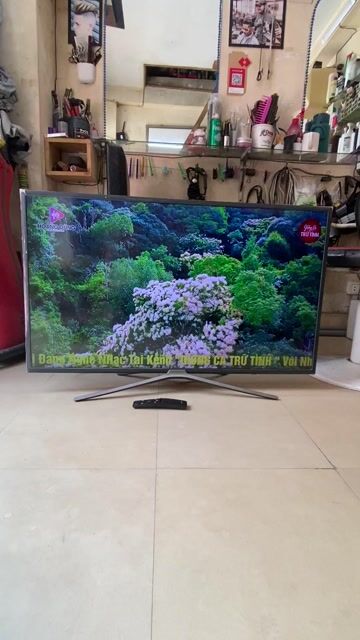 thanh lý tivi Samsung 43 inh 4k zin đẹp mỏng 1cm. Mua bán Tivi, Âm thanh tại Quận Thanh Xuân Hà Nội được đăng bởi Văn sỹ cắt tóc hình 1